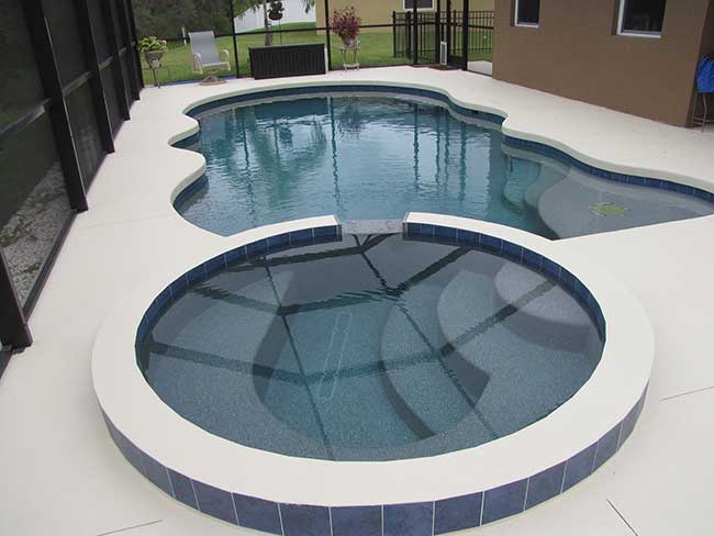 free-form-swimming-pool-style